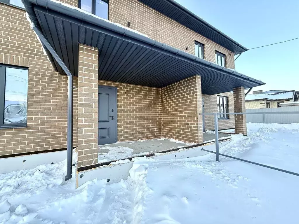 Таунхаус в Татарстан, Лаишевский район, Большекабанское с/пос, с. ... - Фото 2