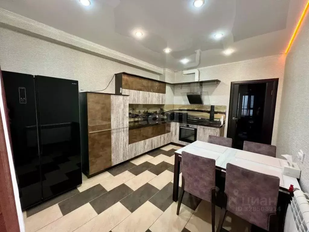 3-к кв. Амурская область, Благовещенск Краснофлотская ул., 123 (88.5 ... - Фото 1