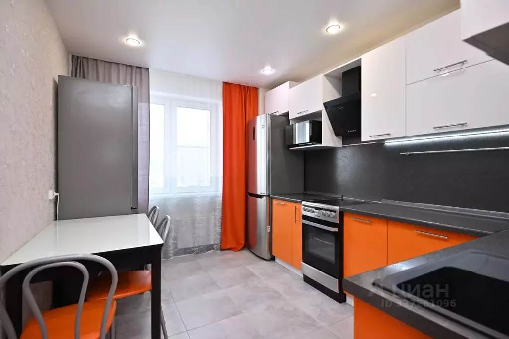 2-к кв. Красноярский край, Красноярск ул. Лесников, 23 (46.2 м) - Фото 1