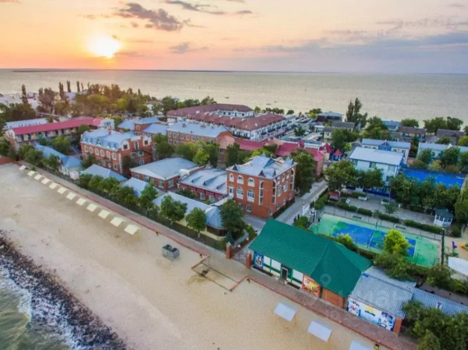 Дом в Краснодарский край, Ейск Орловская ул. (30 м) - Фото 1