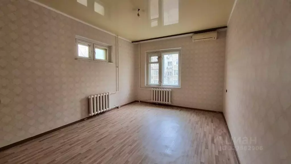 1-к кв. Астраханская область, Астрахань Энергетическая ул., 9к4 (34.6 ... - Фото 1