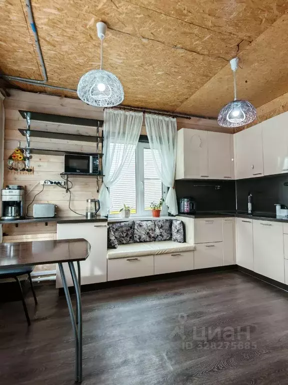 Дом в Иркутская область, Иркутский муниципальный округ, д. Карлук, ... - Фото 1