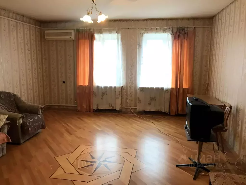 3-к кв. Ростовская область, Новочеркасск ул. Думенко, 20 (80.0 м) - Фото 0