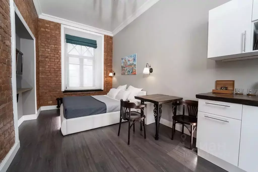 Комната Санкт-Петербург наб. Реки Фонтанки, 28 - Фото 1