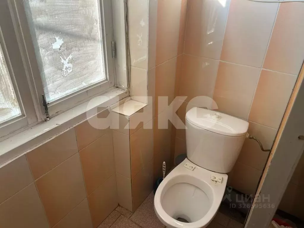 Комната Краснодарский край, Армавир Черноморская ул. (13.3 м) - Фото 2