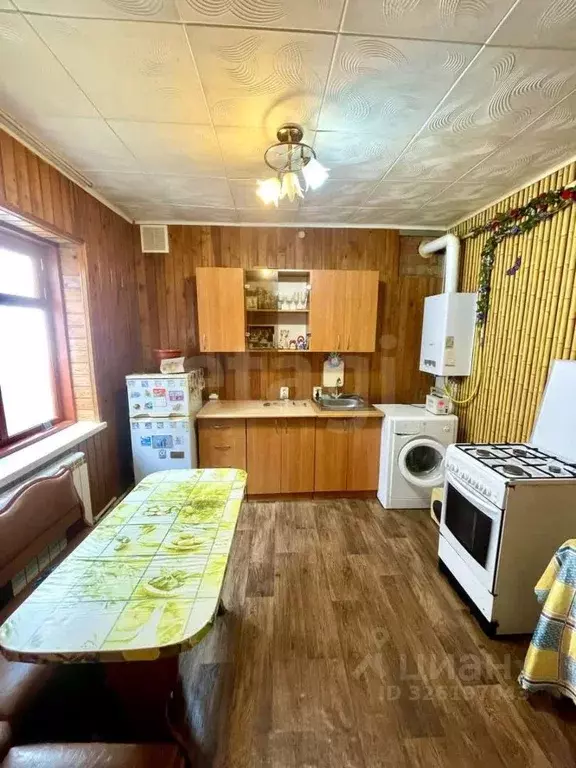 Дом в Краснодарский край, Ейск ул. Богдана Хмельницкого (50 м) - Фото 1