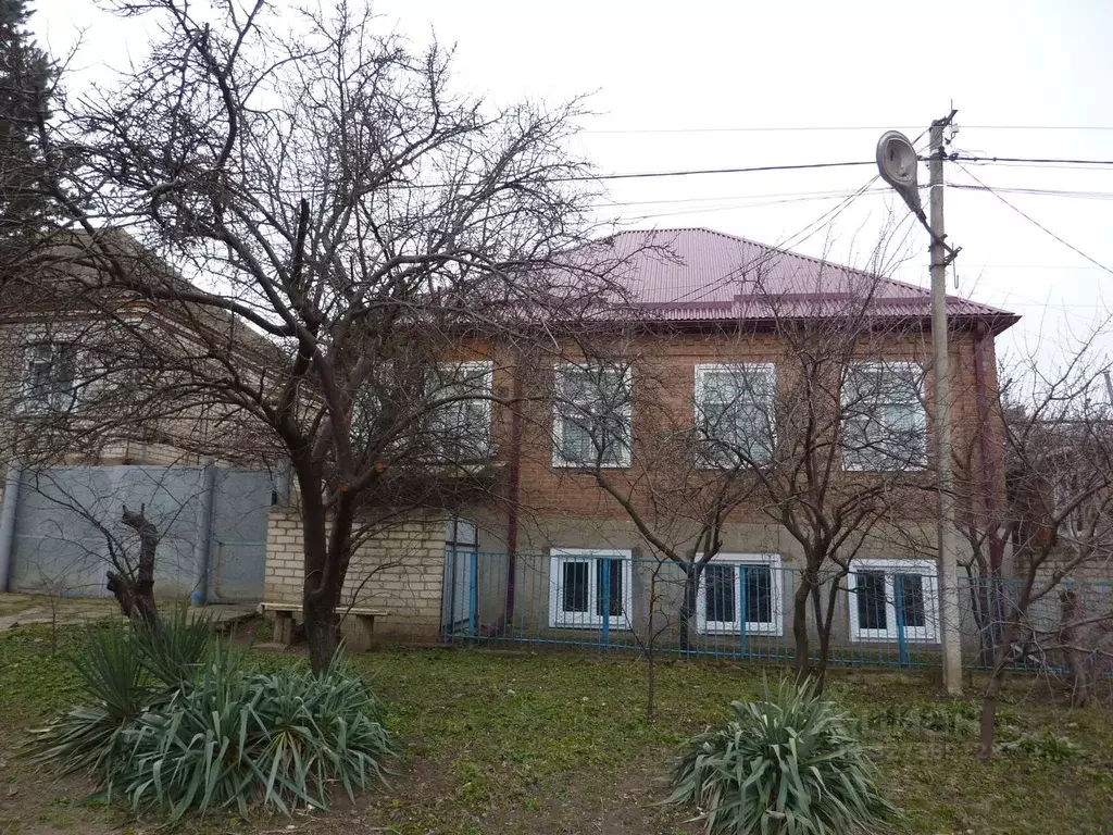 Дом в Ставропольский край, Светлоград г. Петровский муниципальный ... - Фото 1