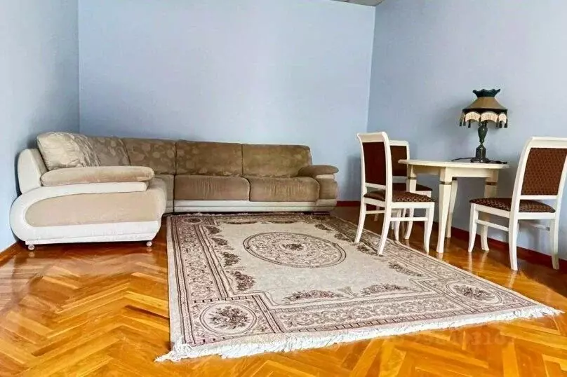 Дом в Дагестан, Махачкала ул. Ермошкина, 17 (250 м) - Фото 1