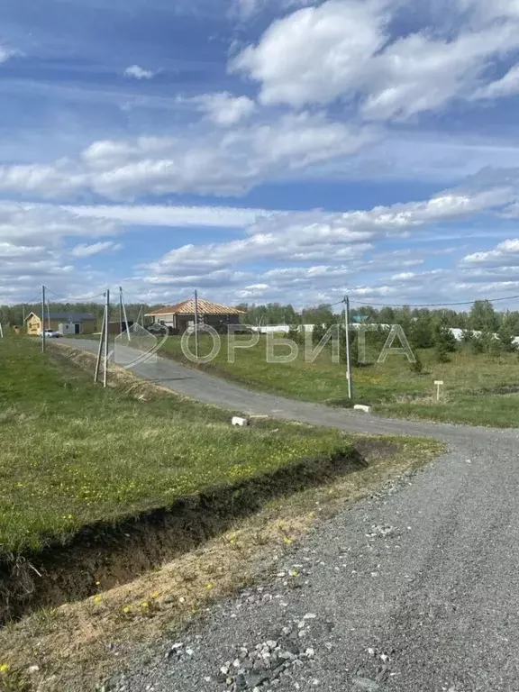 Участок в Тюменская область, Тюменский район, с. Червишево  (8.3 сот.) - Фото 0