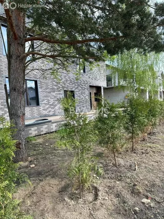 Дом в посёлок Доброград, улица Братьев Столетовых, 15 (325 м) - Фото 1