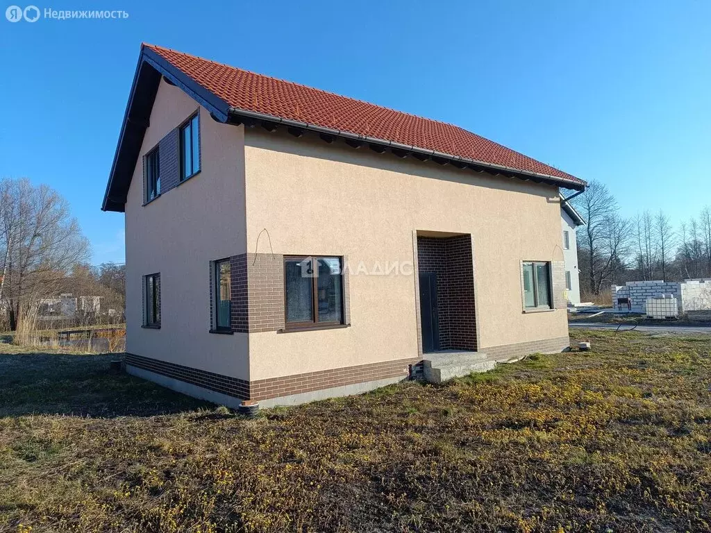 Дом в посёлок Сосновка, Фиалковая улица (155 м) - Фото 1