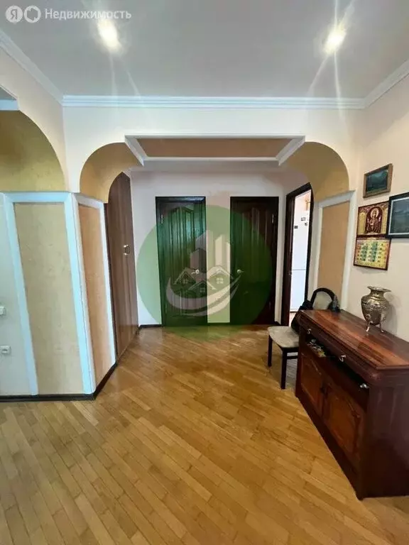 4-комнатная квартира: Ессентуки, Вокзальная улица, 35А (98 м) - Фото 0