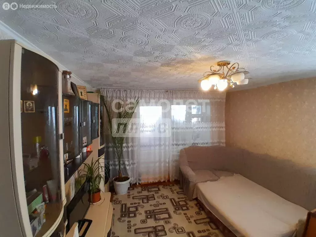 2-комнатная квартира: Бийск, квартал Чемровка, улица МПС, 8 (52.2 м) - Фото 1