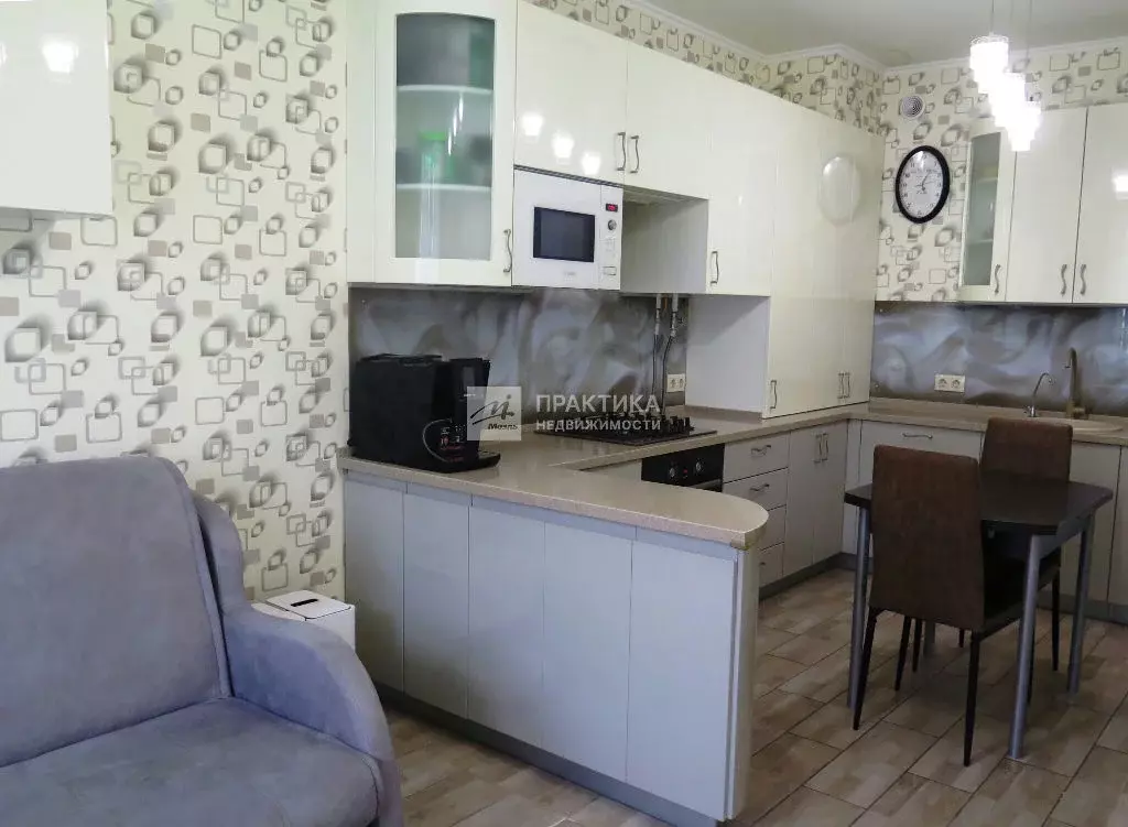 Продается 2-комнатная квартира - Фото 2