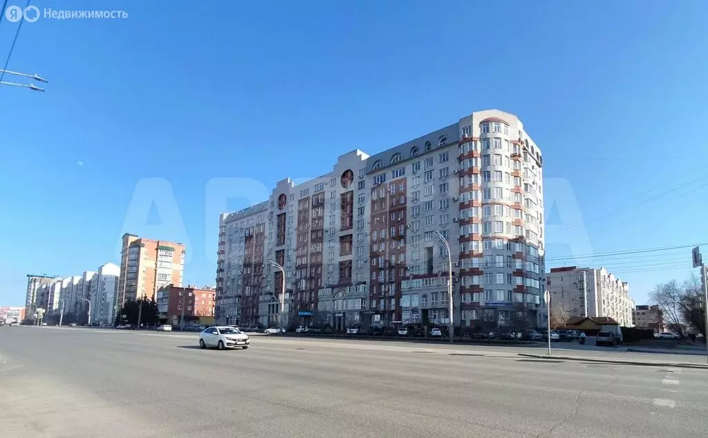 3-комнатная квартира: Омск, улица Масленникова, 72 (117.8 м) - Фото 0