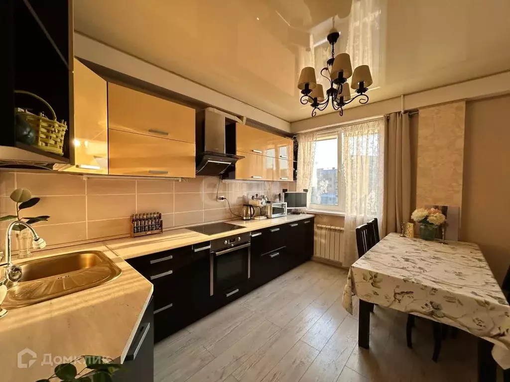 Продаётся 2-к квартира, 65 м - Фото 0