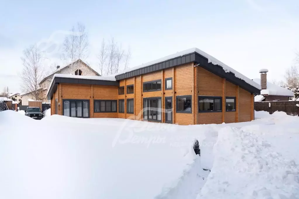 Дом в Москва Лесное озеро кп,  (200 м) - Фото 1