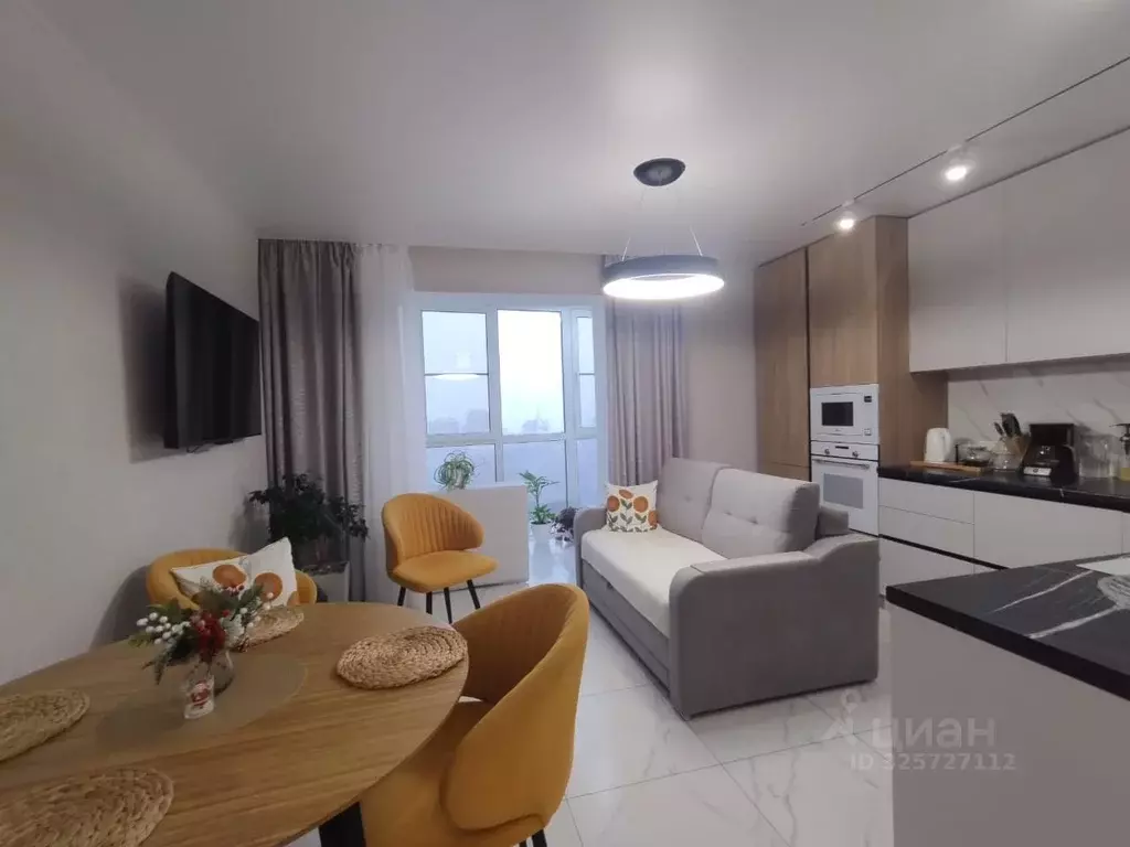 3-к кв. Чувашия, Чебоксары Ярмарочная ул., 19к4 (96.98 м) - Фото 1