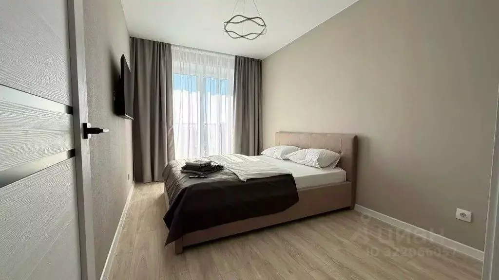 1-к кв. Удмуртия, Ижевск Красная ул., 140 (45.0 м) - Фото 1