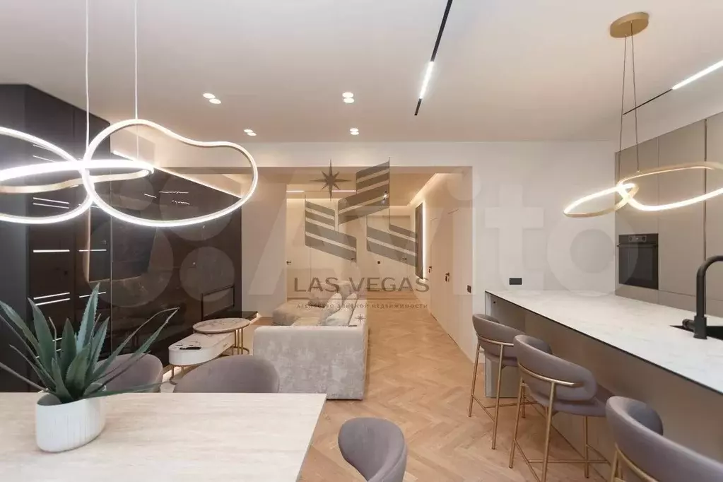 3-к. квартира, 120 м, 5/8 эт. - Фото 0