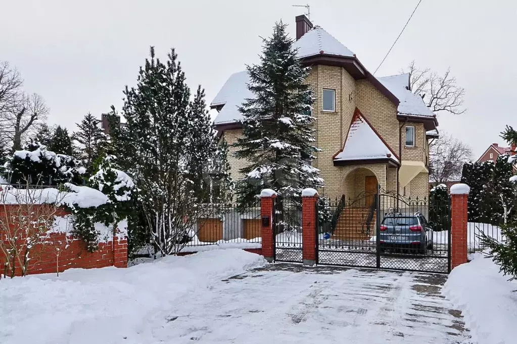 Дом в Калининградская область, Калининград Рябиновый пер., 10 (553 м) - Фото 0