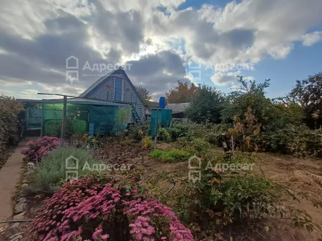 Дом в Волгоградская область, Светлоярский район, Большечапурниковское ... - Фото 0