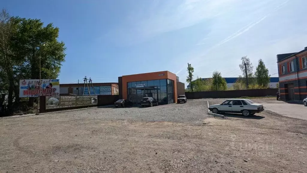 Торговая площадь в Свердловская область, Березовский тракт ... - Фото 1