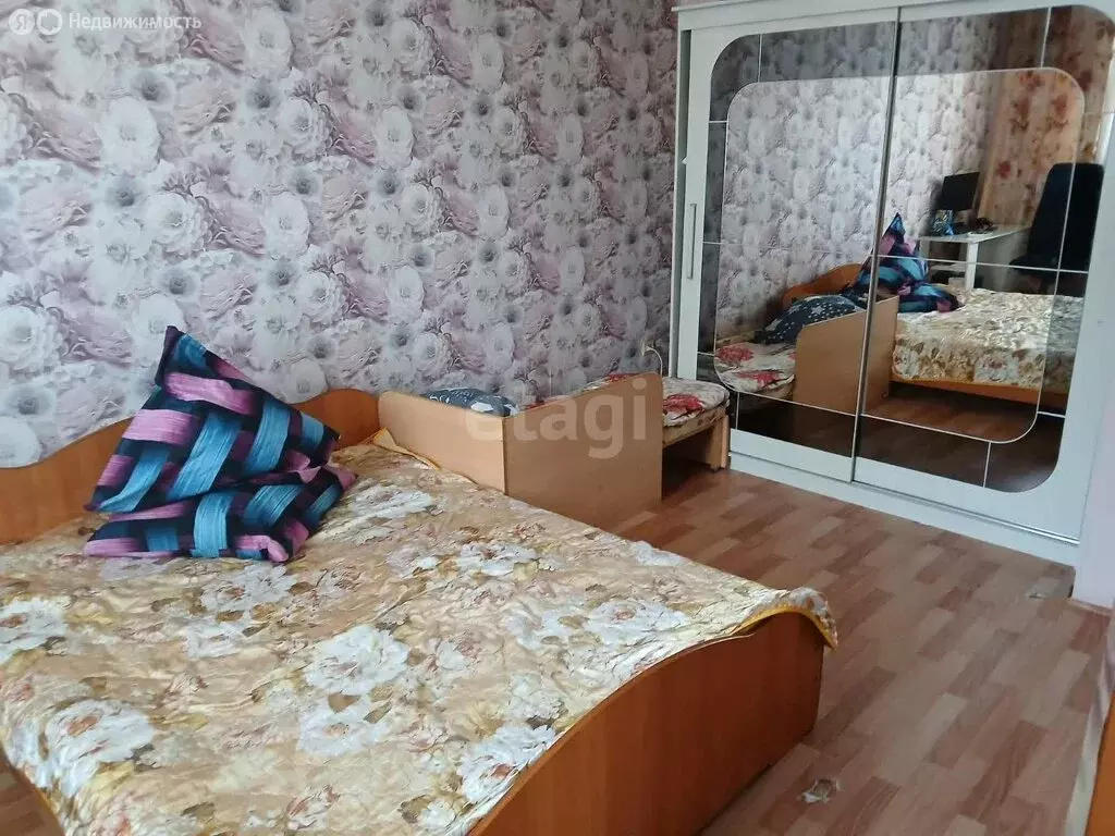 3-комнатная квартира: Туринск, улица Ленина, 114 (66.6 м) - Фото 0