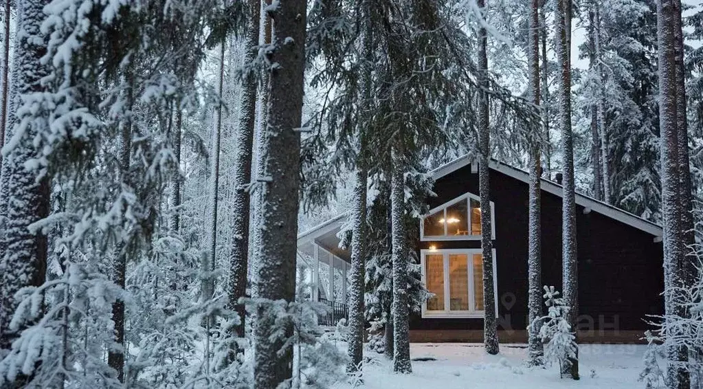 Дом в Ленинградская область, Выборгский район, Рощино пгт ул. ... - Фото 0