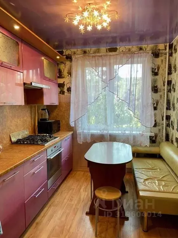 4-к кв. Ярославская область, Рыбинск ул. Кустова, 2 (79.0 м) - Фото 0