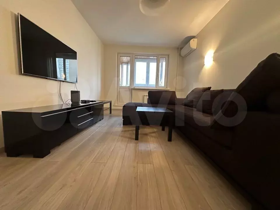 2-к. квартира, 57 м, 4/17 эт. - Фото 1