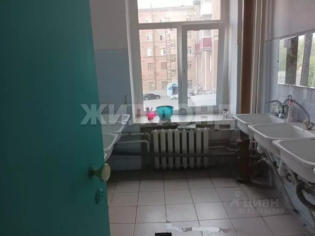 Комната Новосибирская область, Новосибирск просп. Дзержинского, 38 ... - Фото 2