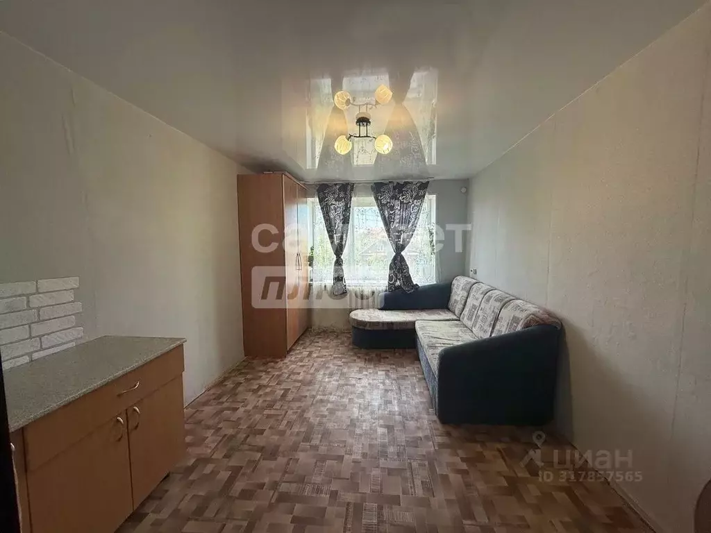 Комната Свердловская область, Серов ул. 4-й Пятилетки, 40 (13.2 м) - Фото 1