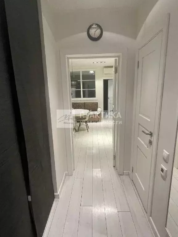 Продается 2-комнатная квартира - Фото 1