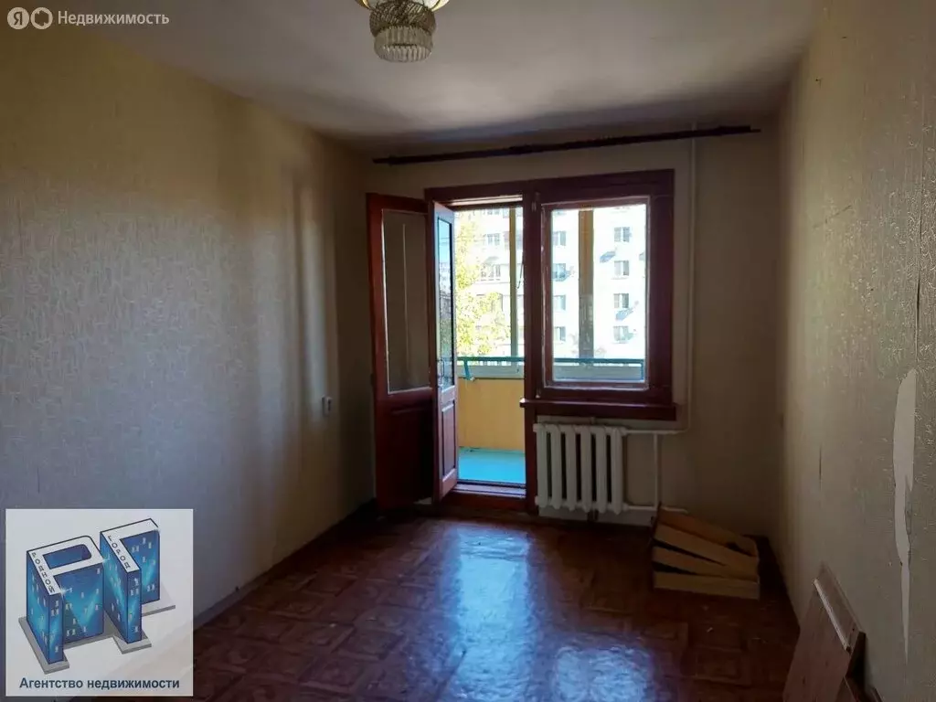 3-комнатная квартира: Волжский, улица Александрова, 26 (64.5 м) - Фото 1