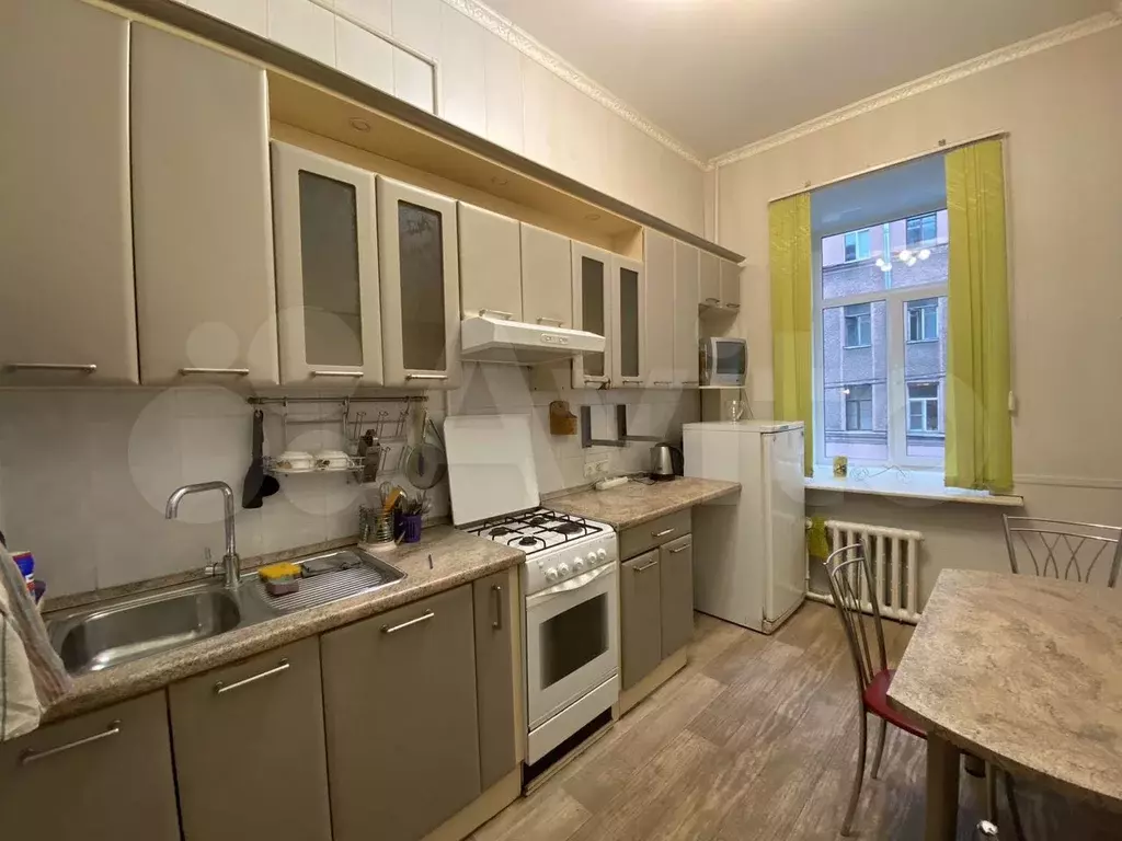 2-к. квартира, 60 м, 2/4 эт. - Фото 0