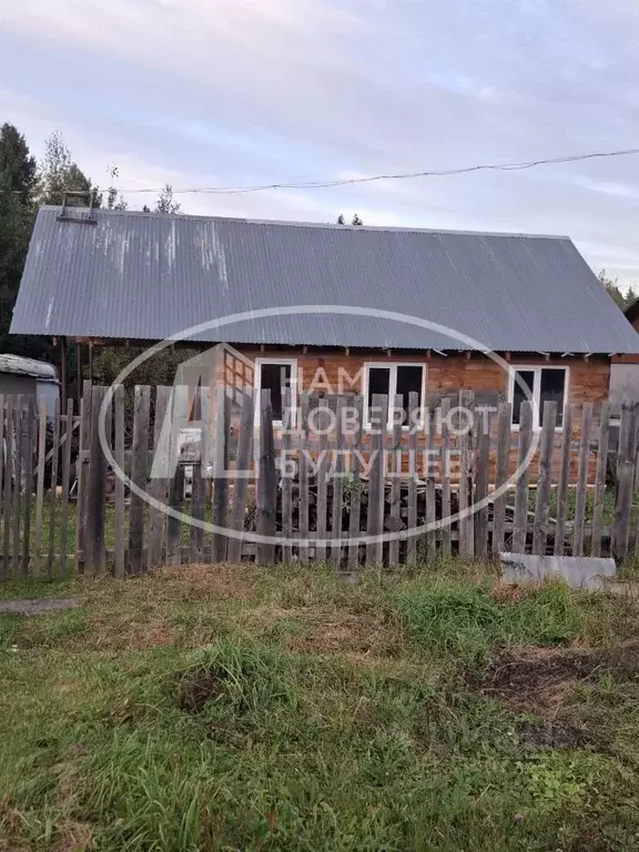Дом в Пермский край, Добрянка ул. 50 лет Октября, 73 (43 м) - Фото 1