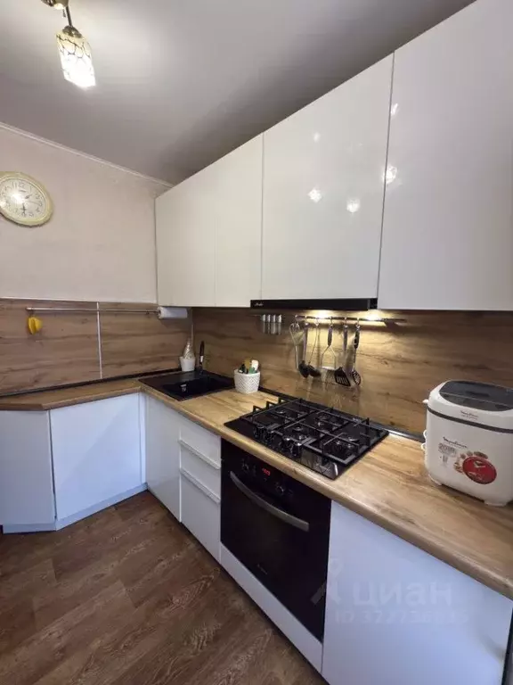 3-к кв. Башкортостан, Уфа ул. Цюрупы, 85 (59.5 м) - Фото 1