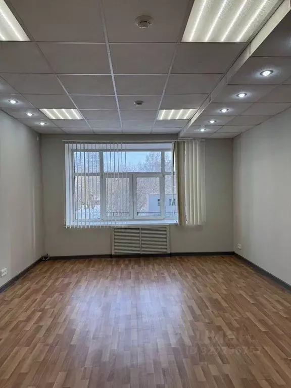 Офис в Свердловская область, Екатеринбург ул. Луначарского, 31 (25 м) - Фото 2