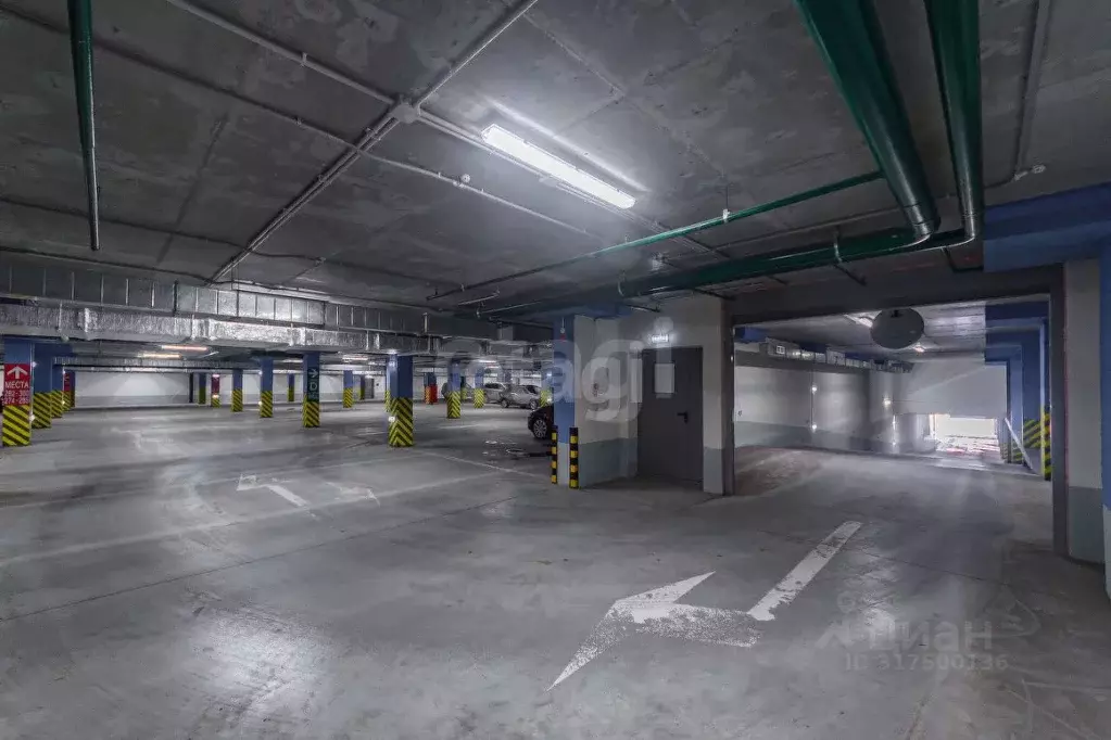 Гараж в Тюменская область, Тюмень ул. Федюнинского, 60с1 (19 м) - Фото 0