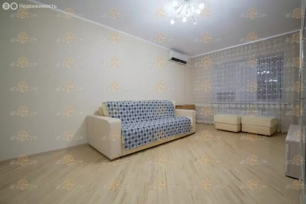 2-комнатная квартира: Ставрополь, улица Войтика, 4/1 (65 м) - Фото 1