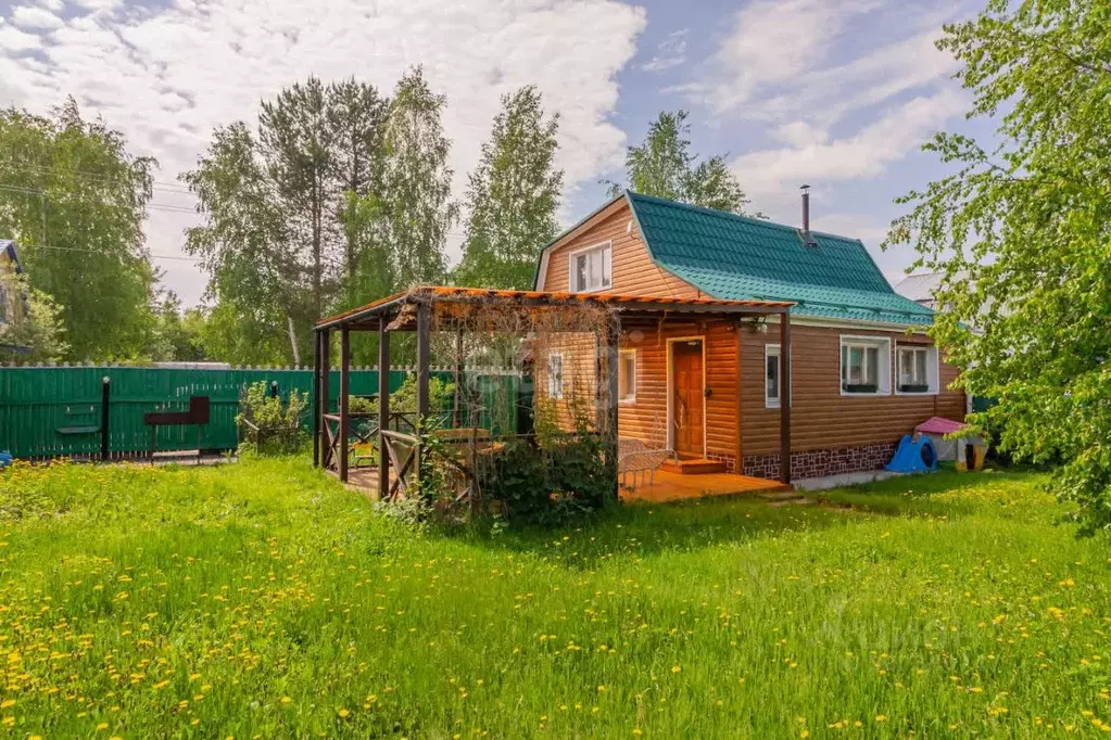 Дом в Ханты-Мансийский АО, Сургутский район, Белый Яр пгт, Птицевод ... - Фото 0