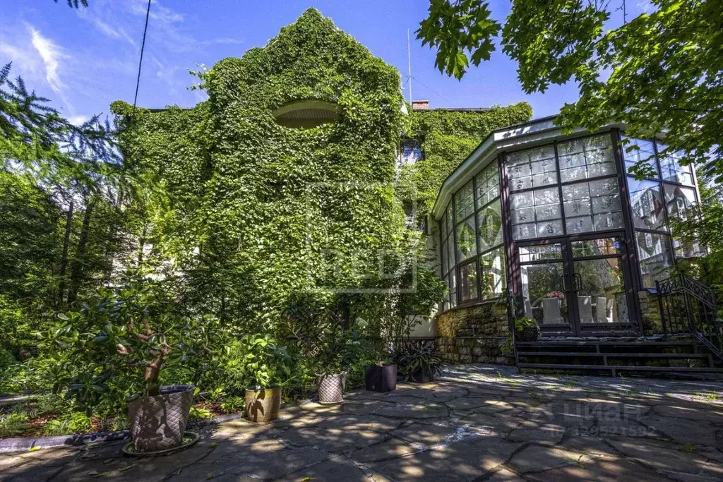 Дом в Москва ул. Академика Семенова, 97К32 (1000 м) - Фото 1
