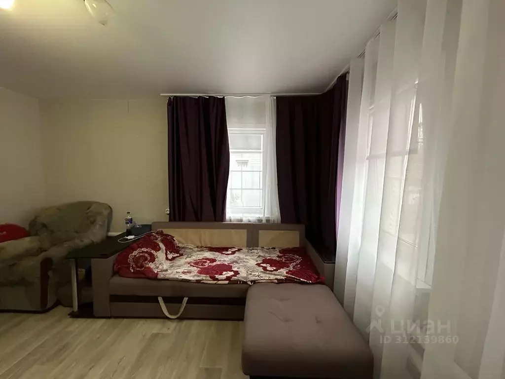 Дом в Воронежская область, Россошь ул. Кулибина (50 м) - Фото 1
