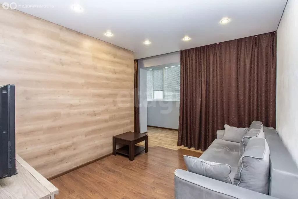 Квартира-студия: Тобольск, 15-й микрорайон, 22 (28.6 м) - Фото 1