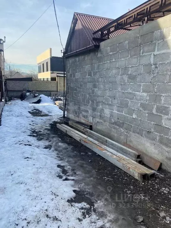 Участок в Северная Осетия, Владикавказ ул. Цаголова, 136 (5.0 сот.) - Фото 2