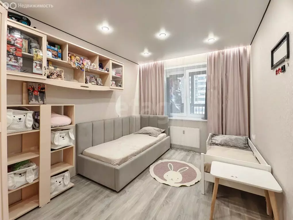 2-комнатная квартира: Тюмень, Алматинская улица, 12 (65 м) - Фото 1