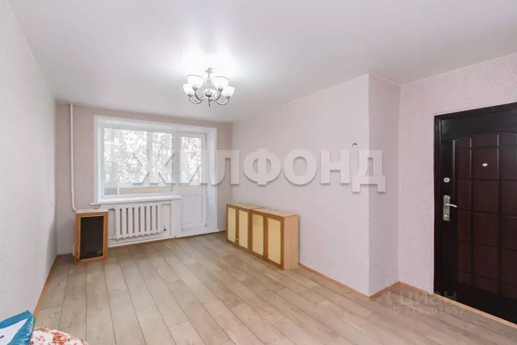Комната Новосибирская область, Новосибирск ул. Солидарности, 16 (17.0 ... - Фото 0
