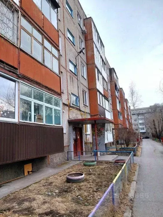 2-к кв. Хакасия, Абакан ул. Кати Перекрещенко, 8 (47.3 м) - Фото 1