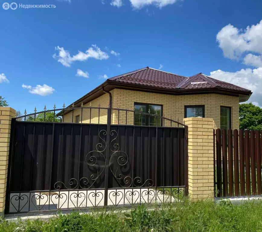 Дом в станица Гостагаевская, Лесная улица (110 м) - Фото 0